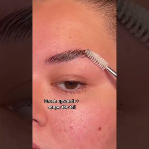 Eye makeup Look and Eyebrow Hack✨| by olivia_makeup 🥰 #short | Subscribe for more amazong hacks 👇