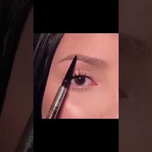Eyebrow Hack, Looks Like Natural 😍| Subscribe for more Makeup Hacks and Satisfying Videos 🥰 #short