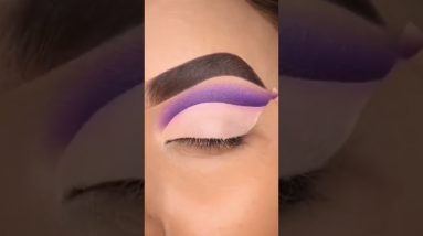 Glittery purple eye makeup 🥰 Look like model ✨ by maquiagemdeslumbrantee 🥰 #short