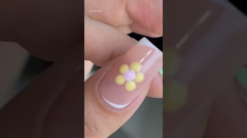 Simplest nail art Trick 💅🥰| CR: nailstoked ✨ #Short | Subscribe for more 😉🥰