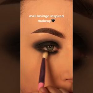 Avril lavinge inspired Makeup Look 🖤| by Alicekingmakeup 💕 #short