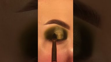 Smokey Green 💚| by alicekingmakeup | For more amazing tip and tricks subscribe my channel 🥰 #short