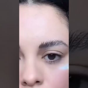Eye Liner Trick😍 Simple and easy | by maquikeup | Subscribe for more unique tutorials 👇 #short