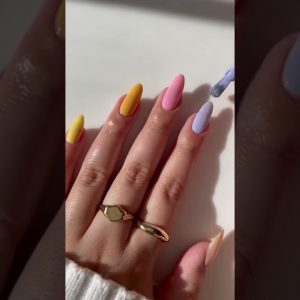 Satisfying nail paint apply 😻💅 | CR: naiilsvibess | Subscribe for more 💫