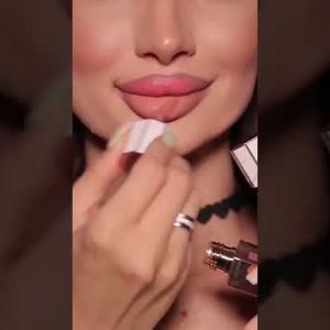 Amazing Lipstick shade 👄💄| CR: lera_valesta ❣️ #short #lipstick