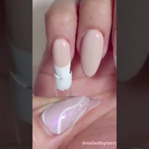 Easy french nail tip hack 💅😎 | CR: nailedbyterry ✨